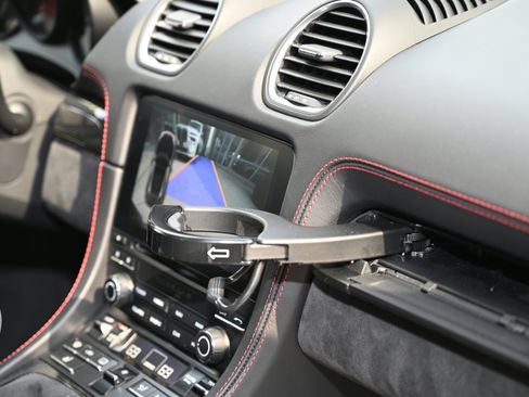 Used 2018 Porsche 718 Cayman GTS image 45