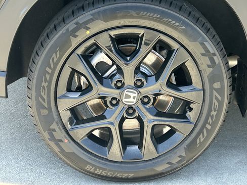 Certified 2025 Honda HR-V Sport image 7