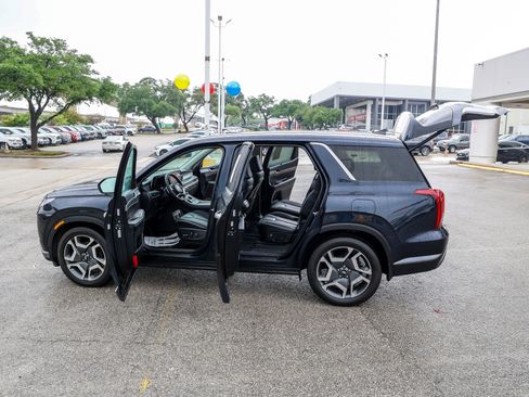 Used 2025 Hyundai Palisade SEL FWD image 11