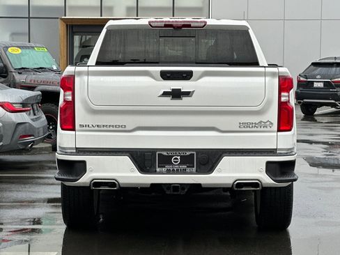 Used 2024 Chevrolet Silverado 1500 High Country w/ High Country Premium Package image 7