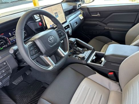 New 2025 Toyota Tacoma TRD Off-Road image 10