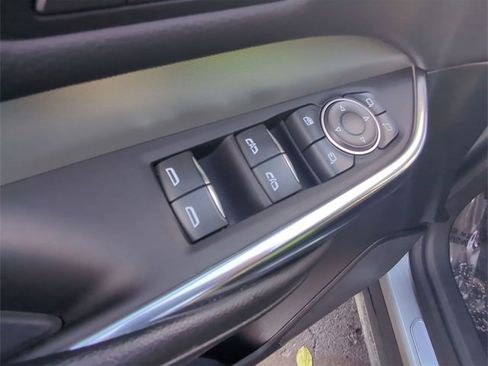 Certified 2023 Cadillac XT4 Premium Luxury image 22