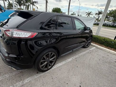 Used 2018 Ford Edge Sport w/ Equipment Group 401A AWD/4WD image 3