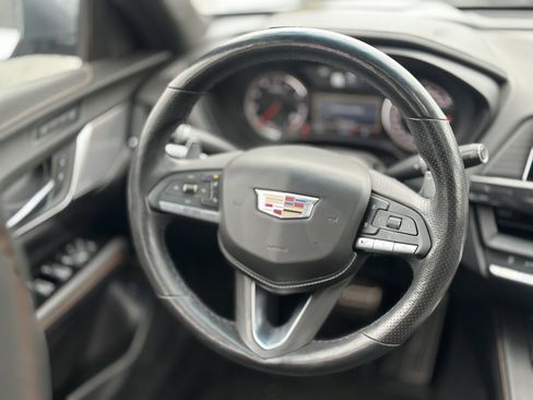 Used 2021 Cadillac CT4 V image 12