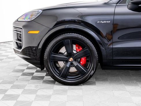 New 2026 Porsche Cayenne S AWD/4WD image 36