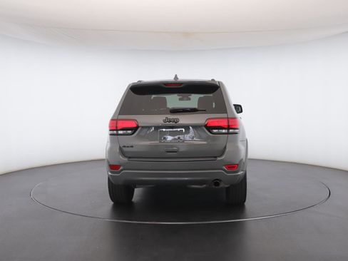 Used 2021 Jeep Grand Cherokee Laredo X image 28