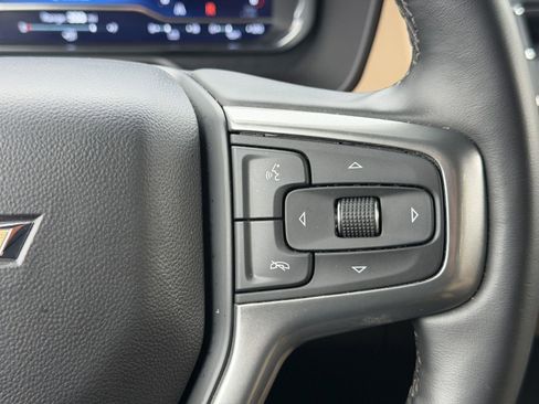 Used 2024 Chevrolet Suburban Premier image 13