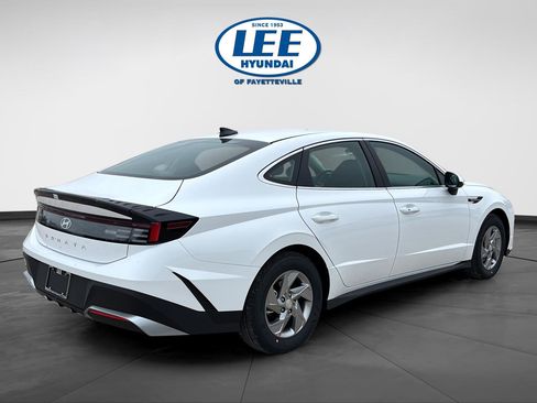 New 2026 Hyundai Sonata SE FWD image 7