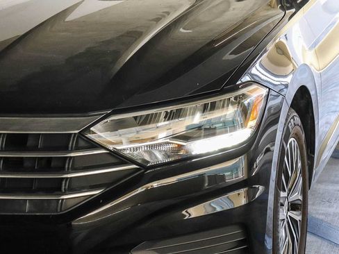 Used 2019 Volkswagen Jetta SE FWD image 7