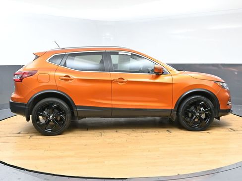 Used 2022 Nissan Rogue Sport SL image 8