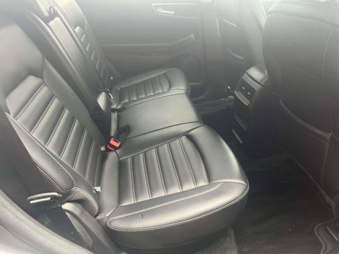 Used 2024 Ford Edge SEL AWD/4WD image 19