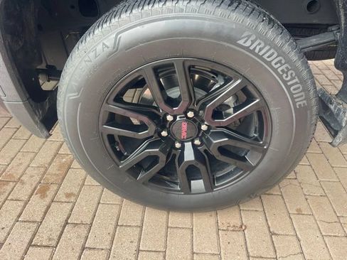 Used 2023 GMC Sierra 1500 Elevation RWD image 4