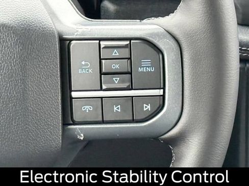 New 2025 Ford F150 Lightning Flash AWD/4WD image 33