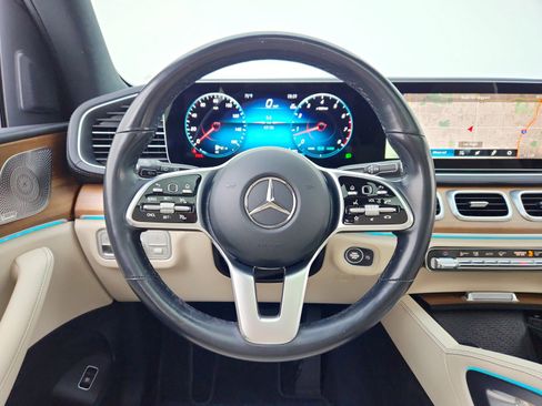 Used 2023 Mercedes-Benz GLS 450 4MATIC image 23