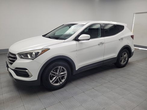 Used 2017 Hyundai Santa Fe Sport FWD image 2