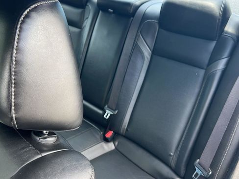 Used 2019 Dodge Charger SXT w/ Leather Interior Group RWD image 33