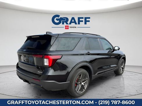 Used 2026 Ford Explorer ST-Line w/ ST-Line Street Pack AWD/4WD image 7