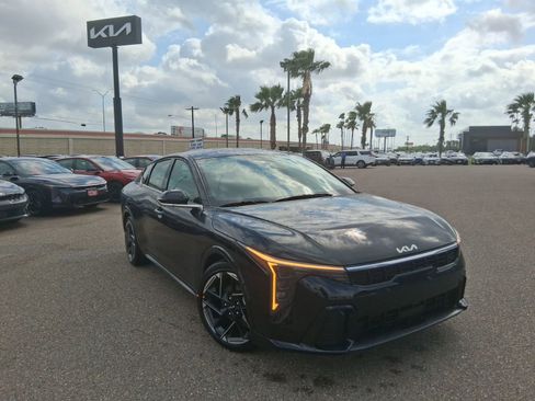 New 2026 Kia K4 GT-Line Turbo FWD image 1