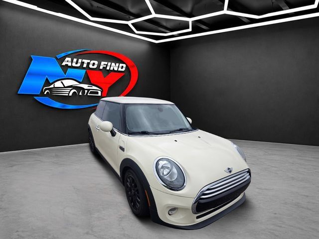 Used 2018 MINI Cooper 2-Door Hardtop FWD image 2