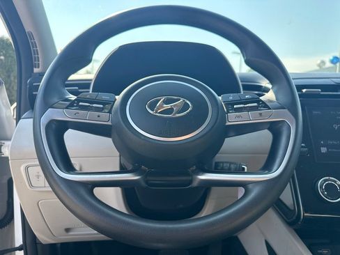Used 2023 Hyundai Tucson SE AWD/4WD image 7