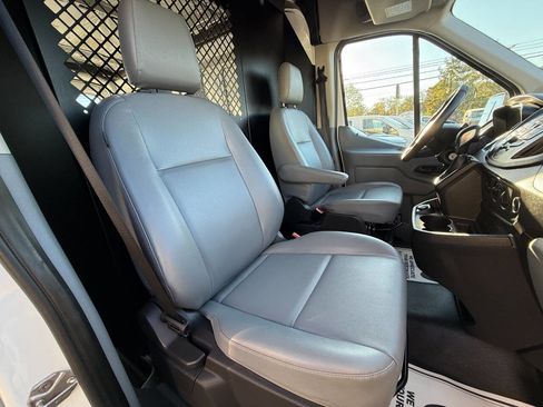 Used 2018 Ford Transit 250 130 Medium Roof image 8