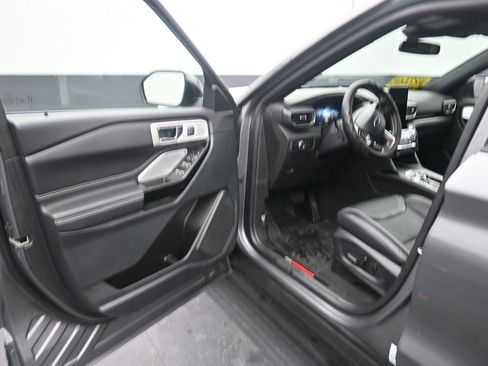 Used 2024 Ford Explorer ST w/ Equipment Group 401A image 17