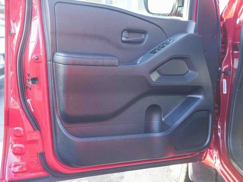 Used 2024 Nissan Frontier S w/ Technology Package image 21