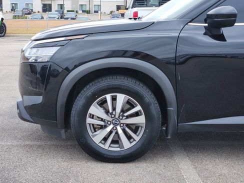 Used 2023 Nissan Pathfinder SL AWD/4WD image 6