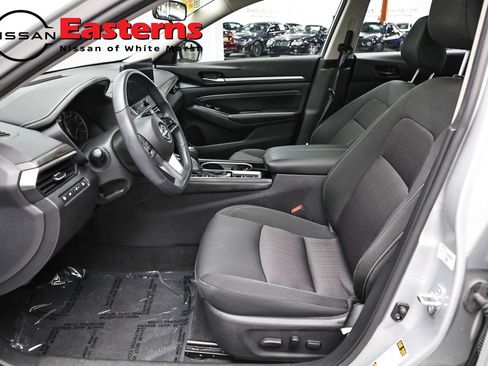 Used 2023 Nissan Altima 2.5 SV w/ SV Premium Package AWD/4WD image 14