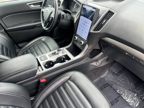 Certified 2024 Ford Edge SEL AWD/4WD image 17