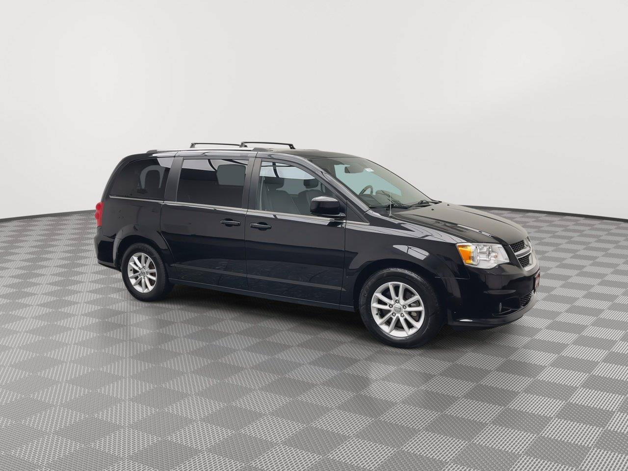 Used 2019 Dodge Grand Caravan SXT FWD image 34