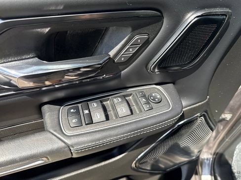 Used 2023 RAM 1500 Limited AWD/4WD image 18
