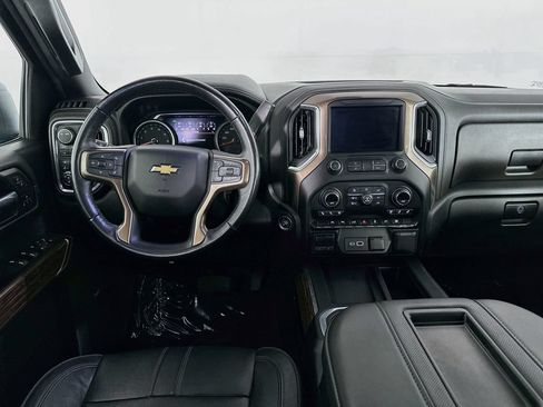 Used 2022 Chevrolet Silverado 1500 High Country w/ Technology Package AWD/4WD image 33