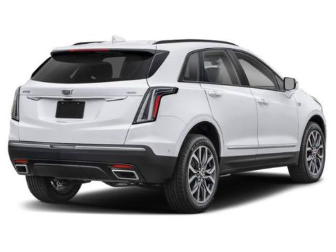 Used 2026 Cadillac XT5 Sportv w/ LPO, Floor Liner Package AWD/4WD image 5