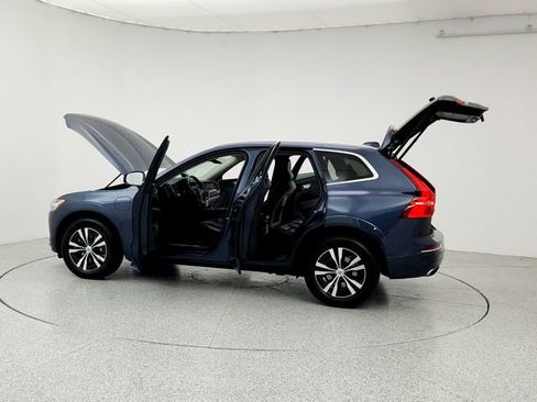 Used 2021 Volvo XC60 T8 Inscription Expression image 12