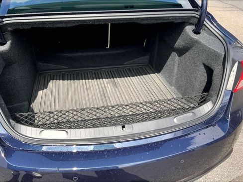 Used 2019 Chevrolet Impala Premier w/ Premier Confidence Package image 33