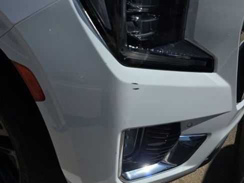 Used 2021 GMC Yukon SLT w/ SLT Premium Package image 23