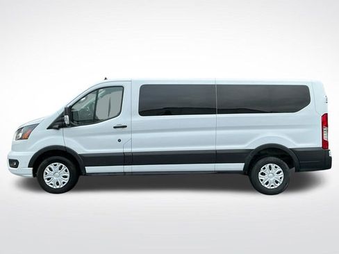 Used 2023 Ford Transit 350 XLT image 2