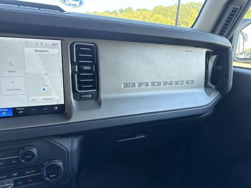 Used 2025 Ford Bronco Outer Banks AWD/4WD image 10