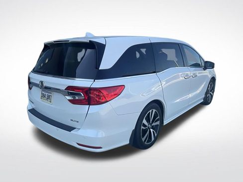 Used 2018 Honda Odyssey Elite image 6