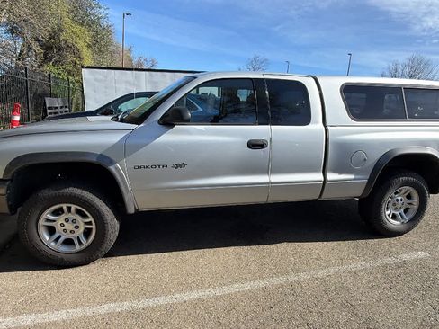 Used 2002 Dodge Dakota 4x4 Club Cab image 8