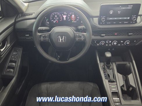 Used 2025 Honda Accord SE image 9