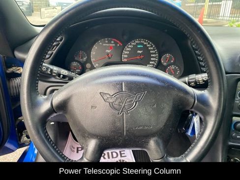 Used 2003 Chevrolet Corvette Coupe w/ Preferred Equipment Group RWD image 11