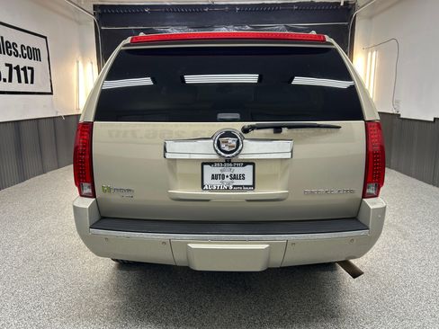 Used 2009 Cadillac Escalade 4WD Hybrid image 5