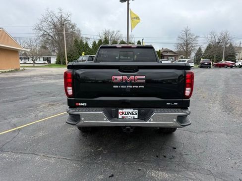 New 2026 GMC Sierra 1500 SLE w/ Preferred Package AWD/4WD image 5