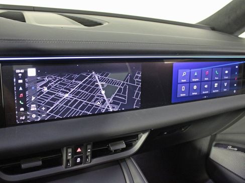 Certified 2025 Porsche Macan Turbo Electric image 28