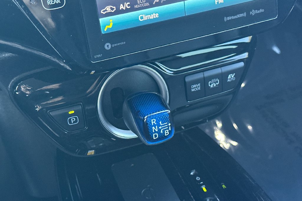 Used 2021 Toyota Prius Prime XLE FWD image 21
