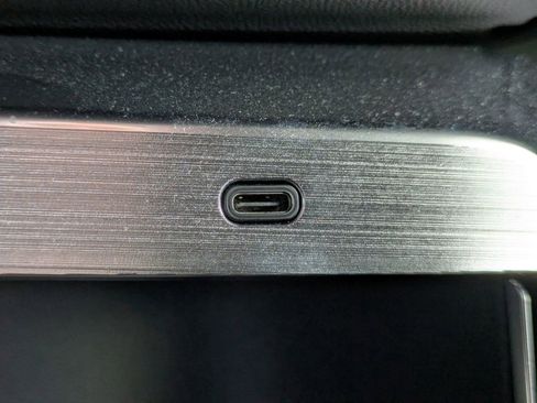 Certified 2024 Cadillac Lyriq Tech w/ Driver Assist Package image 24