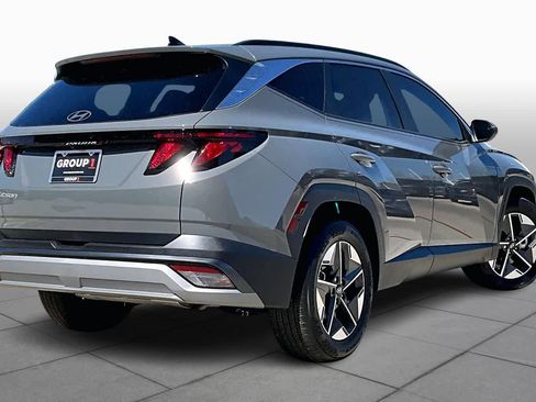 Certified 2025 Hyundai Tucson SEL image 12