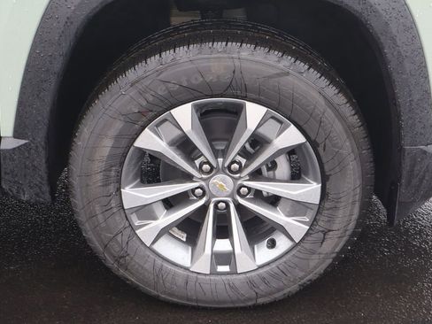 New 2026 Chevrolet Equinox LT w/ Convenience Package II image 11